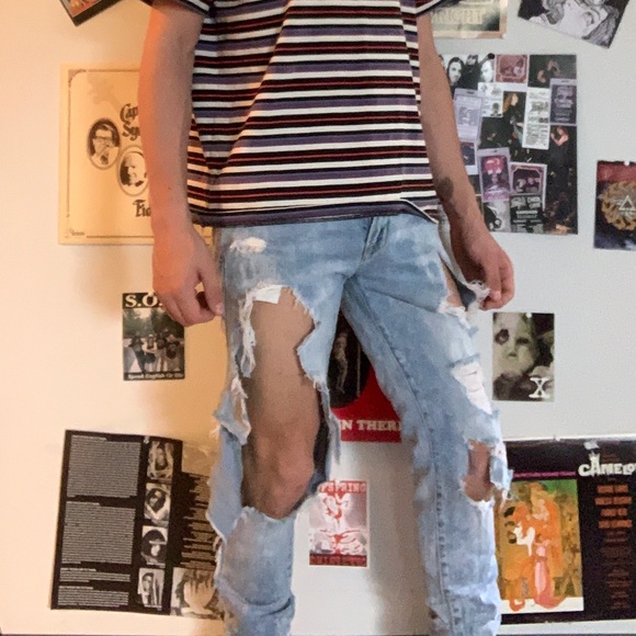 American eagle ripped jeans - Picture 2 of 2